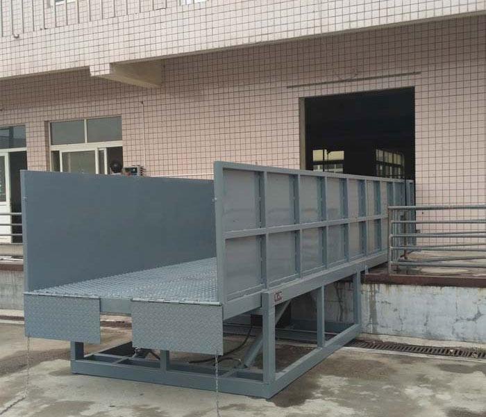 牡丹江升降卸猪台